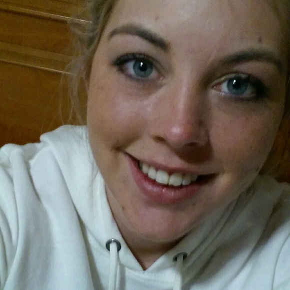 Meet your Posher, Kaylee - Picture 5 of 8